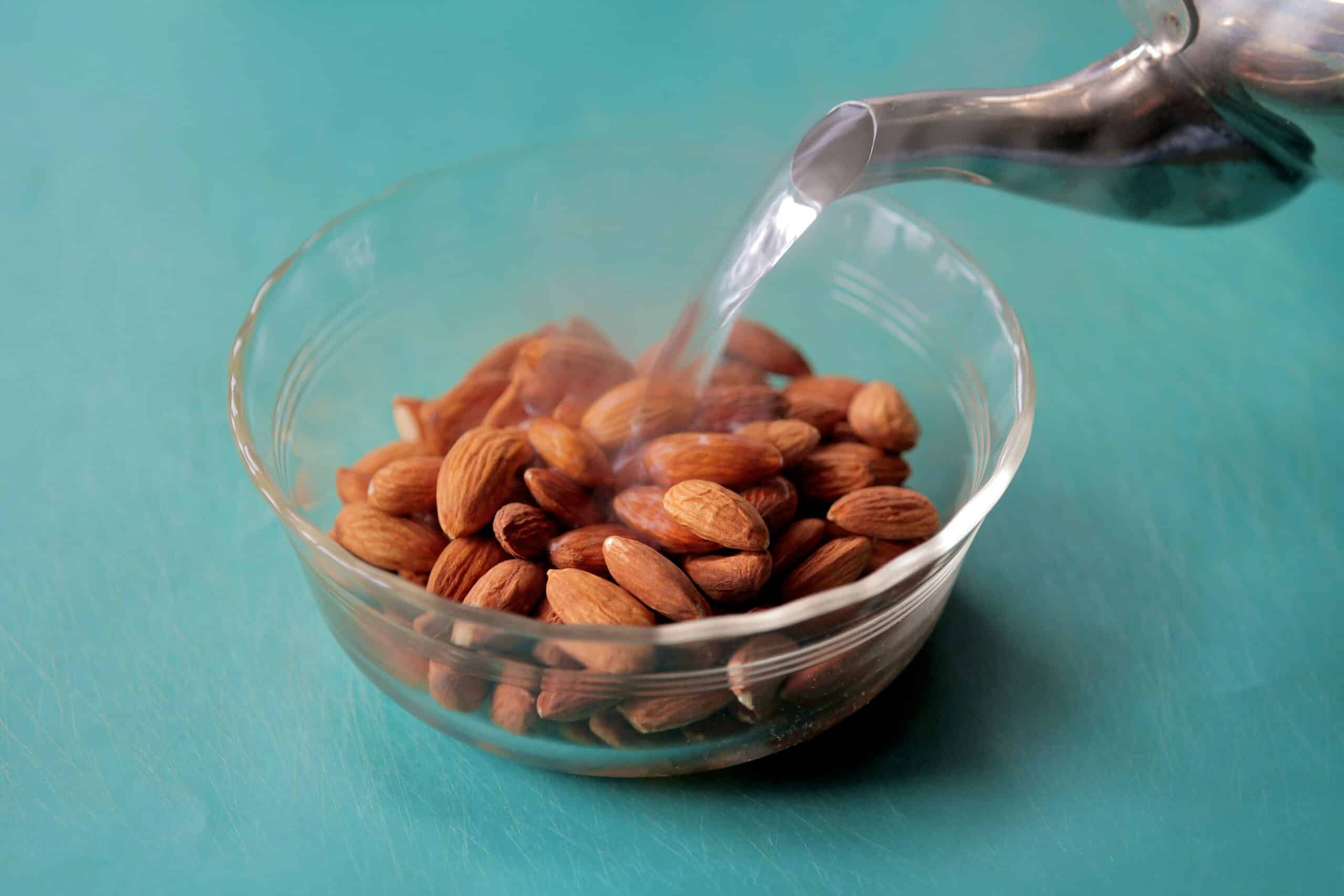Étapes faciles pour faire des amandes émondées chez vous